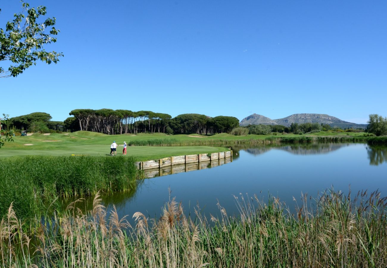 Apartment in Gualta - RESIDENCIAL GOLF 30 2-1