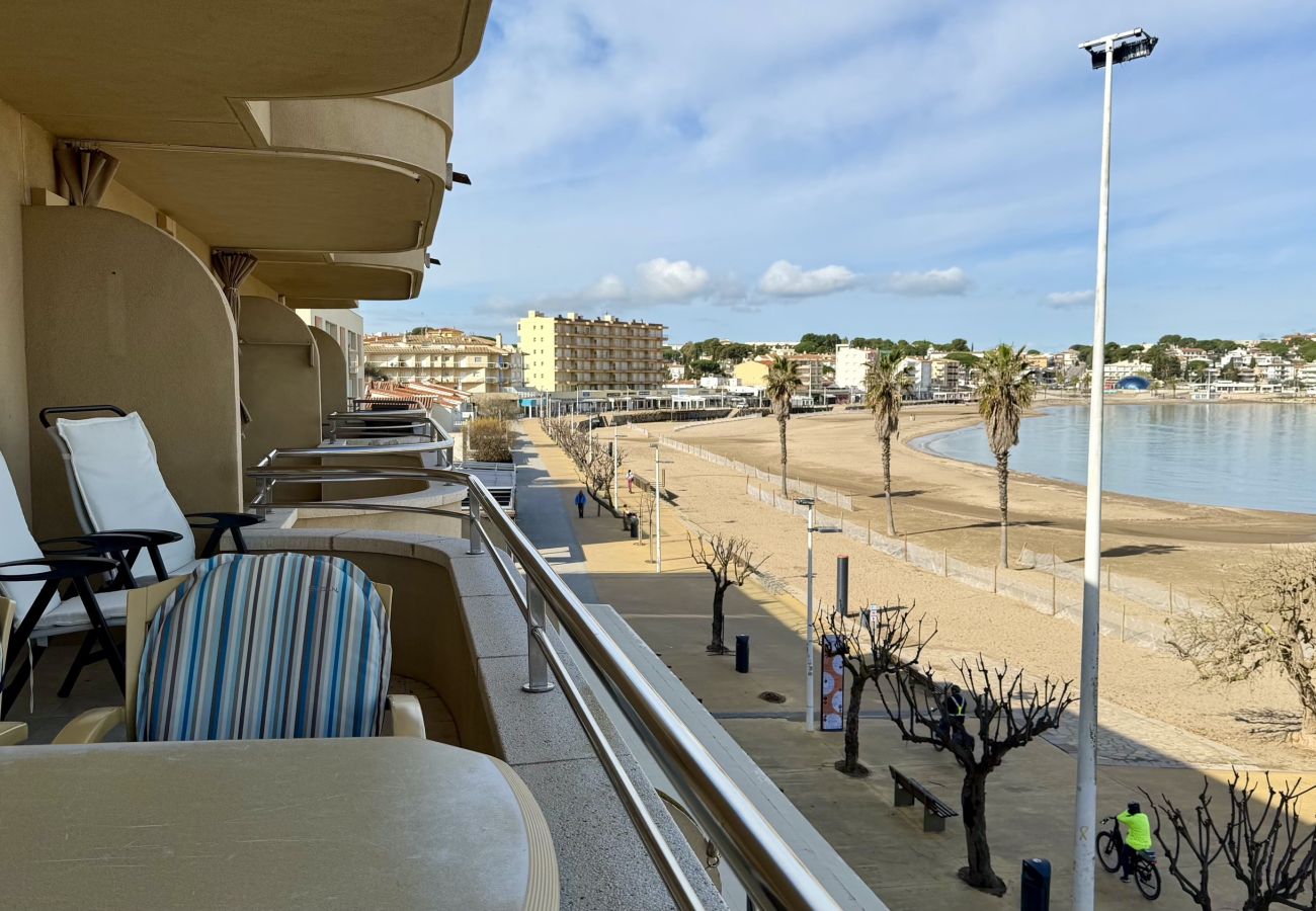 Apartment in L'Escala - LA LLONGADA