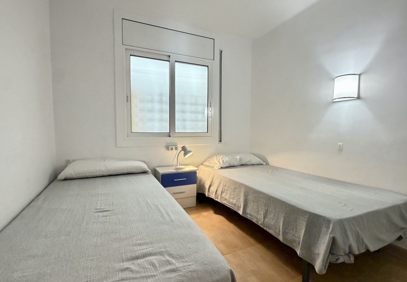 Apartment in Estartit - ROCAMAURA I A 4-2
