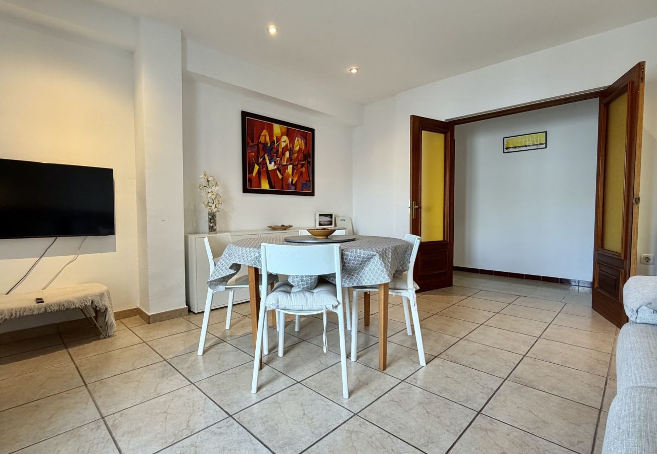 Appartement à L'Escala - APARTEMENT ELS PESCADORS 2-1  3D